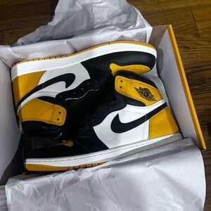 Air Jordan 1 Retro High OG 555088 711